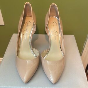 Jessica Simpson Women's Prizma D'Orsay Pump in Sand Dune